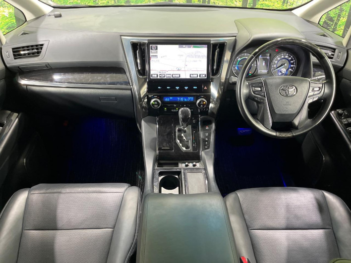 2018 Toyota Vellfire Hybrid DAA-AYH30W (UW-69f02108996ad)[17]
