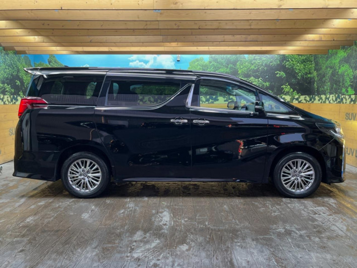 2022 Toyota Alphard Hybrid 6AA-AYH30W (UW-69f02109e5ea9)[11]