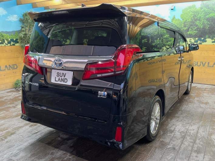 2022 Toyota Alphard Hybrid 6AA-AYH30W (UW-69f02109e5ea9)[6]