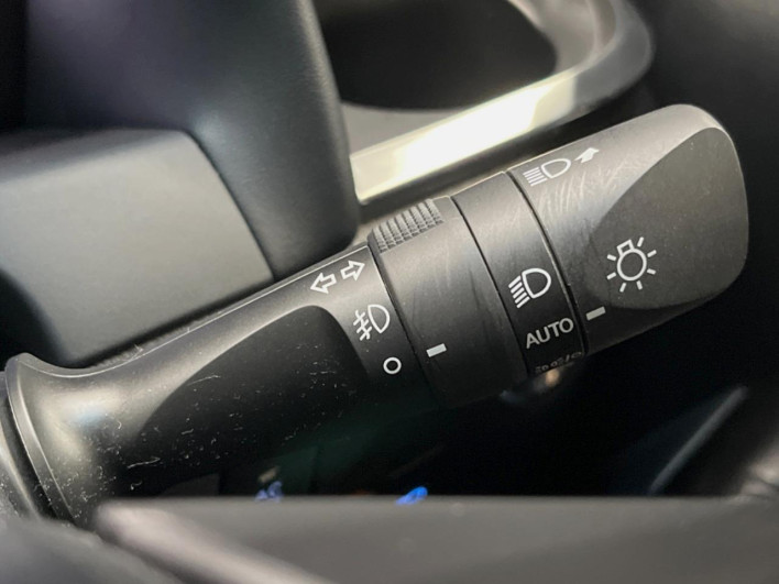 2022 Toyota Alphard Hybrid 6AA-AYH30W (UW-69f02109e5ea9)[16]