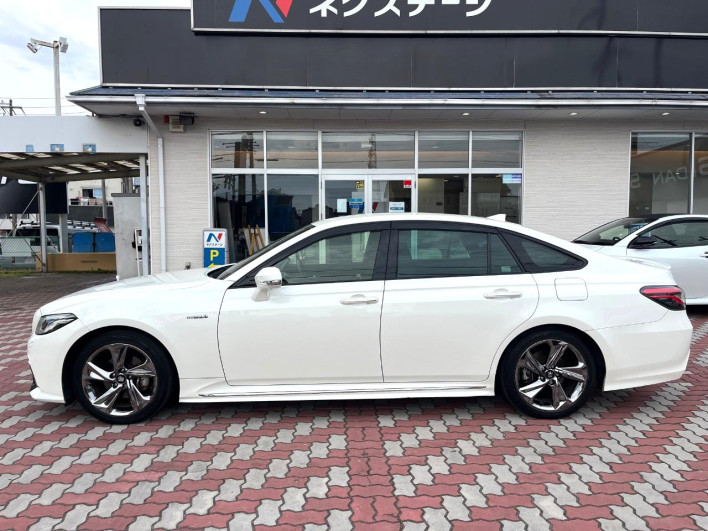 2018 Toyota Crown Hybrid 6AA-AZSH20 (UW-69f0210a3335d)[10]