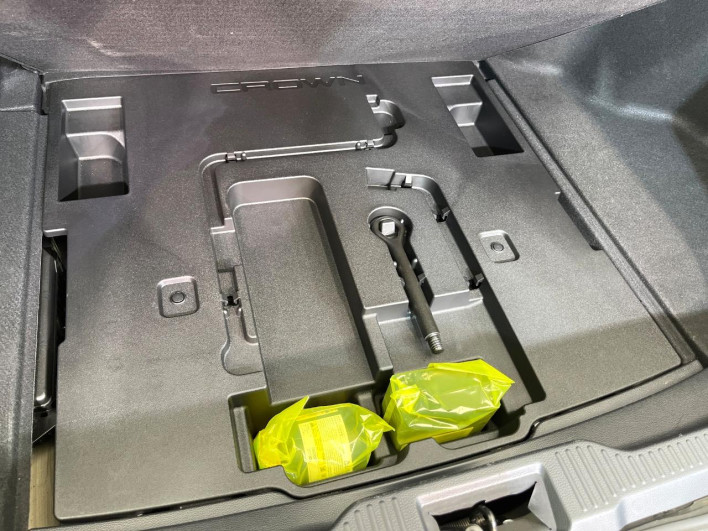 2021 Toyota Crown Hybrid 6AA-AZSH20 (UW-69f0210a89099)[22]