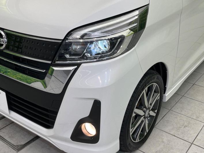 2018 Nissan DAYZ ROOX DBA-B21A (UW-69f0210e31cc4)[11]