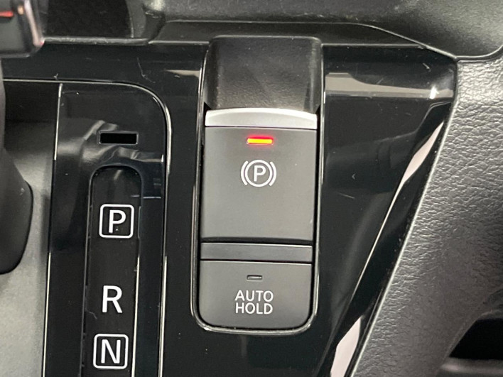 2019 Mitsubishi eK Cross 5AA-B34W (UW-69f02111588aa)[7]