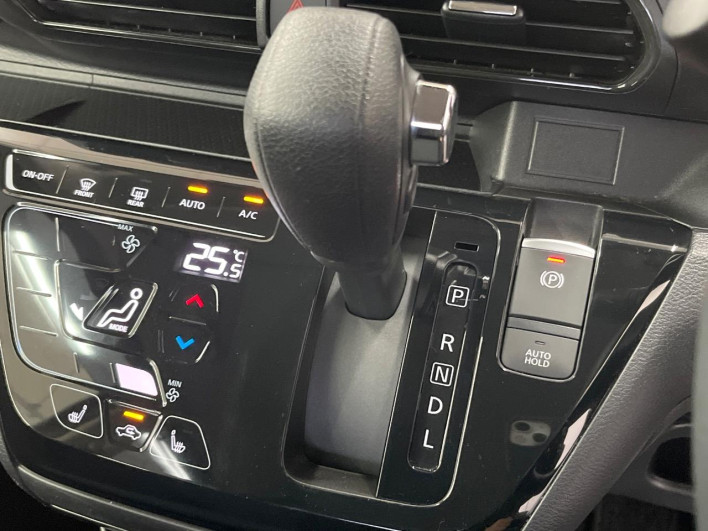 2019 Mitsubishi eK Cross 5AA-B34W (UW-69f02111588aa)[6]