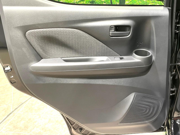 2025 Mitsubishi eK Cross 4AA-B35W (UW-69f02113209ff)[29]