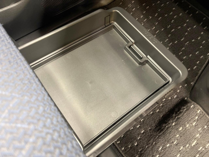 2020 Nissan Roox 5AA-B44A (UW-69f0211777b0e)[19]