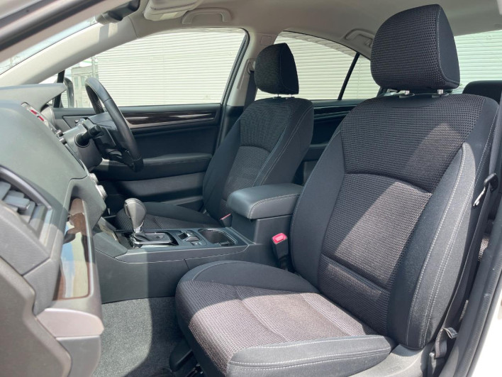 2016 Subaru Legacy B4 DBA-BN9 (UW-69f02120846d2)[25]