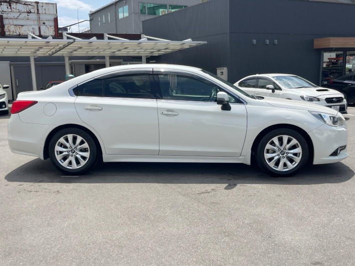 2016 Subaru Legacy B4 DBA-BN9 (UW-69f02120846d2)[18]