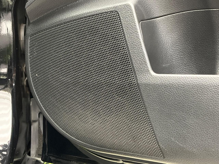 2011 Subaru Legacy Touring Wagon DBA-BR9 (UW-69f02122e5819)[22]