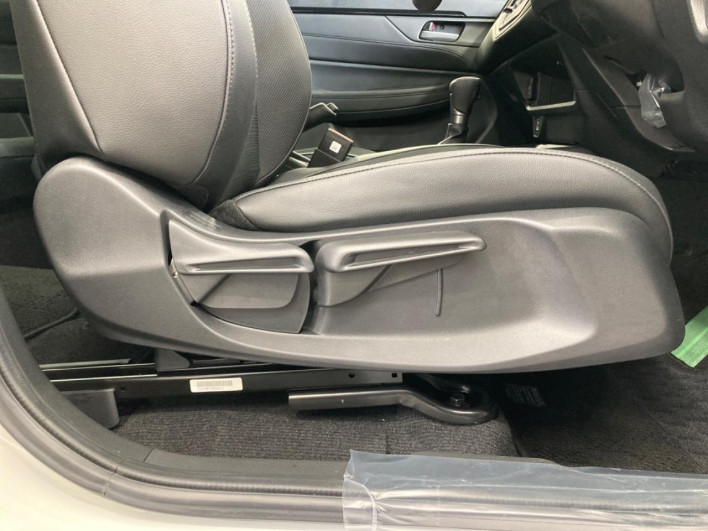 2025 Honda WR-V 5BA-DG5 (UW-69f021254a0c1)[18]