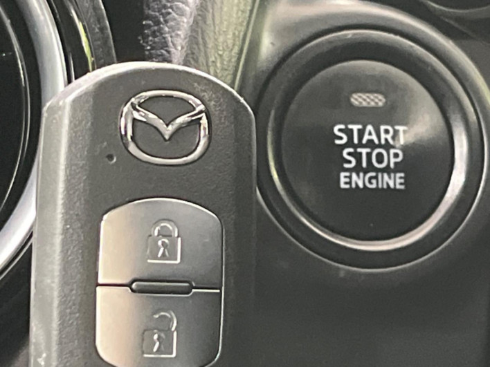 2017 Mazda Demio DBA-DJ3AS (UW-69f02125771a2)[18]