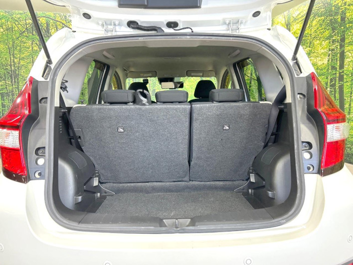 2018 Nissan Note DBA-E12 (UW-69f0212a51f98)[26]