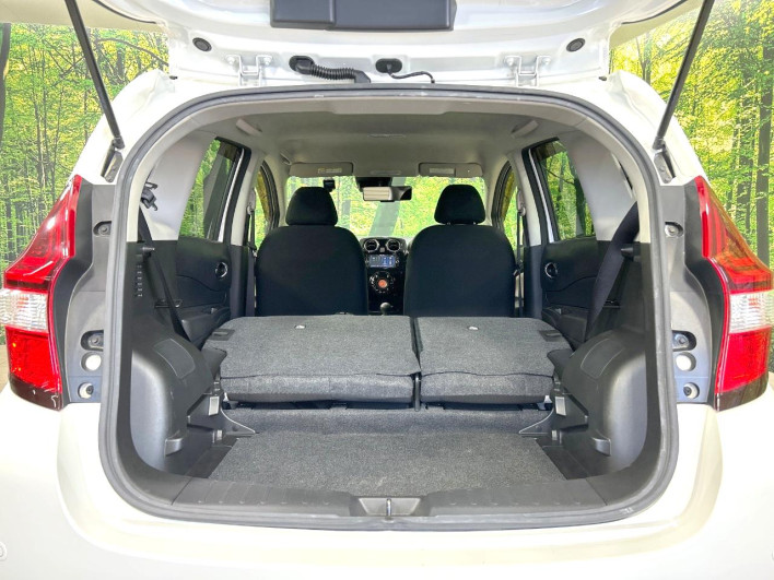 2018 Nissan Note DBA-E12 (UW-69f0212a51f98)[27]