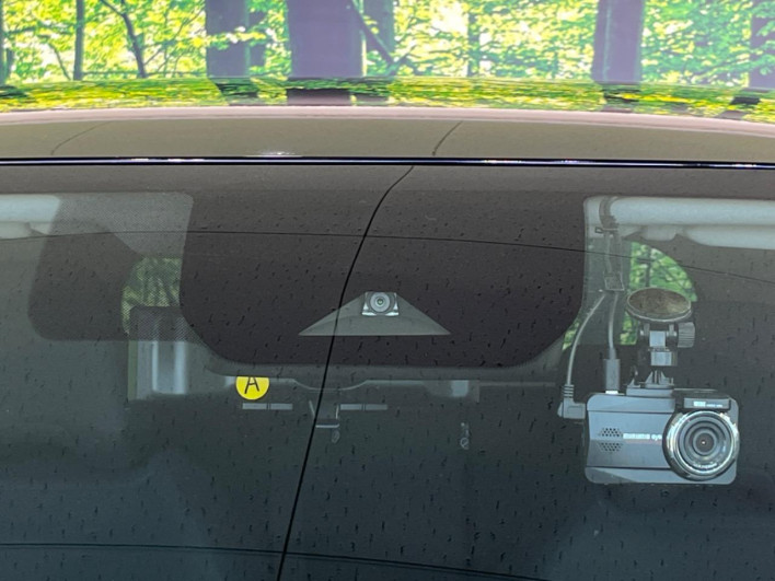 2021 Nissan Note 6AA-E13 (UW-69f0212b56d03)[21]