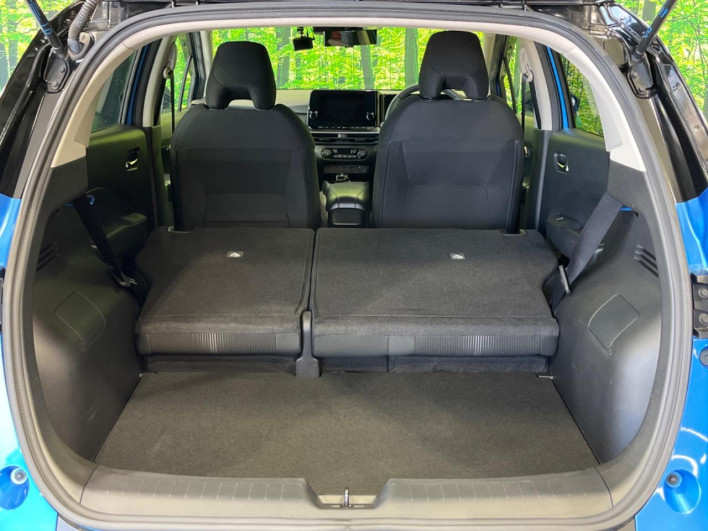 2021 Nissan Note 6AA-E13 (UW-69f0212b56d03)[14]