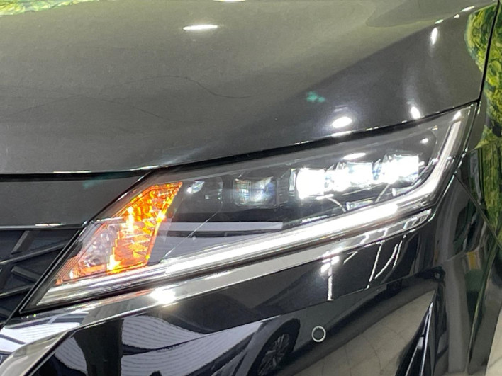 2021 Nissan Note 6AA-E13 (UW-69f0212b5fbd2)[10]