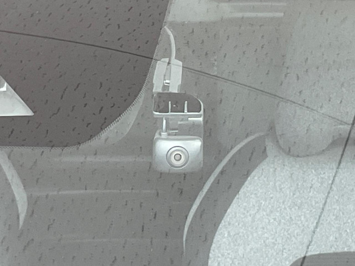 2021 Nissan Note 6AA-E13 (UW-69f0212b5fbd2)[12]