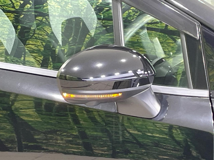 2021 Nissan Note 6AA-E13 (UW-69f0212b5fbd2)[9]