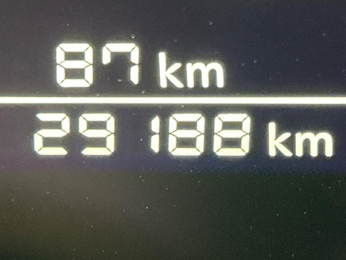 2021 Nissan Note 6AA-E13 (UW-69f0212b6277a)[2]