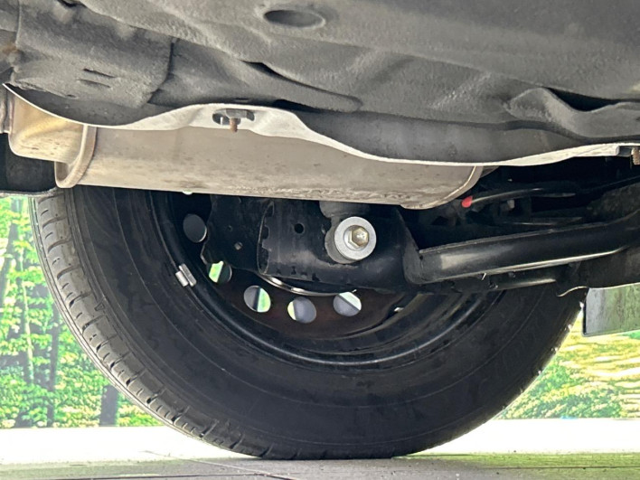 2021 Nissan Note 6AA-E13 (UW-69f0212b6277a)[27]