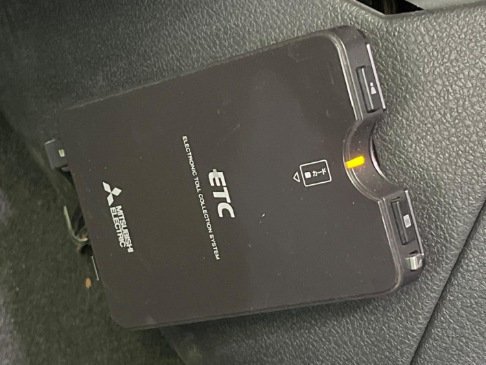 2022 Nissan Note 6AA-E13 (UW-69f0212c4d771)[27]