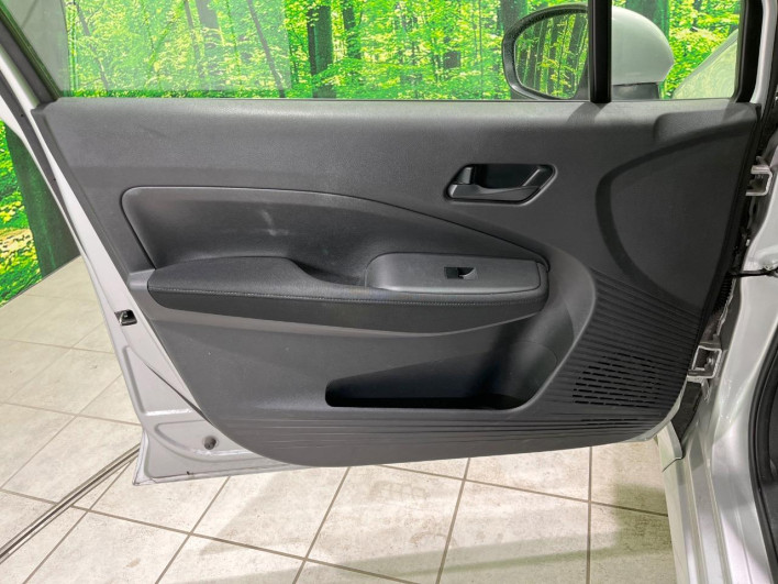 2022 Nissan Note 6AA-E13 (UW-69f0212c4d771)[26]