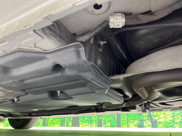 2022 Nissan Note 6AA-E13 (UW-69f0212c4d771)[15]