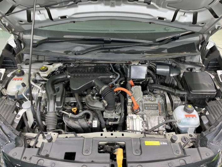 2022 Nissan Note 6AA-E13 (UW-69f0212c4d771)[4]