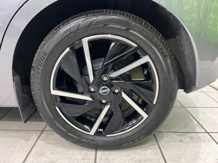 2022 Nissan Note 6AA-E13 (UW-69f0212d37b59)[20]