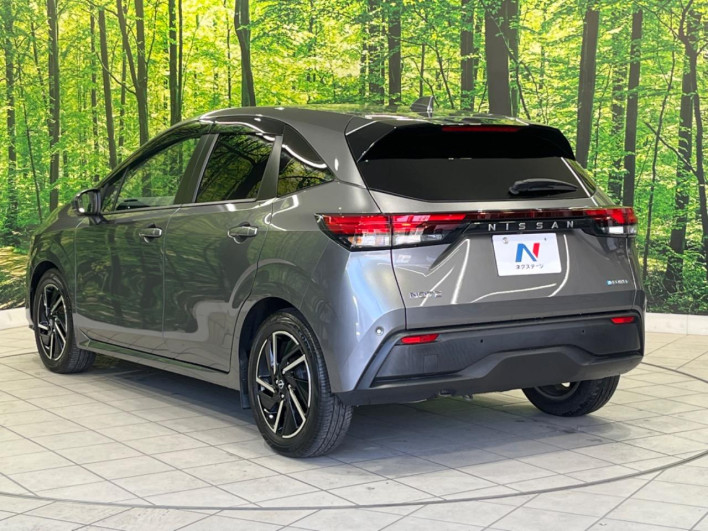 2022 Nissan Note 6AA-E13 (UW-69f0212d37b59)[10]