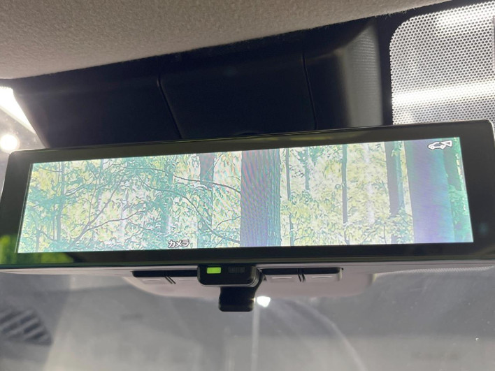 2022 Nissan Note 6AA-E13 (UW-69f0212d6c5ca)[18]