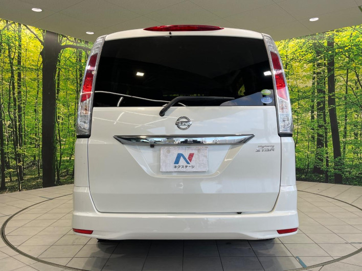 2011 Nissan Serena DBA-FC26 (UW-69f0212d927a9)[25]