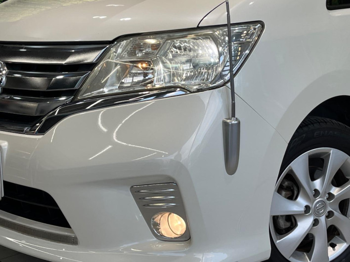 2011 Nissan Serena DBA-FC26 (UW-69f0212d927a9)[7]