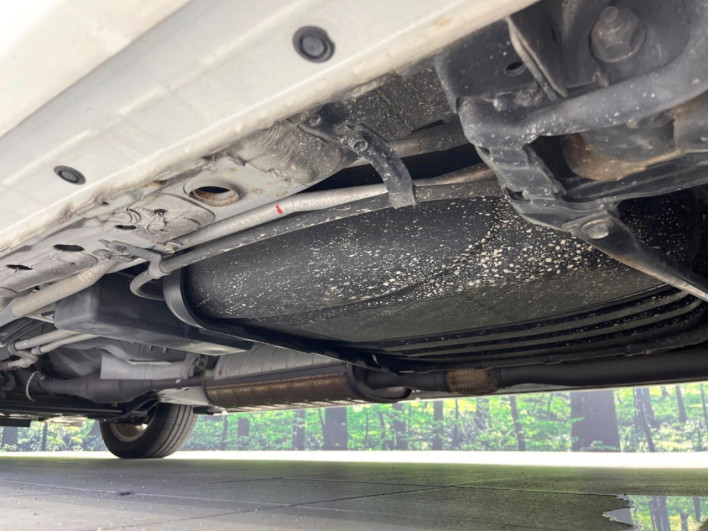 2011 Nissan Serena DBA-FC26 (UW-69f0212da5d8d)[12]