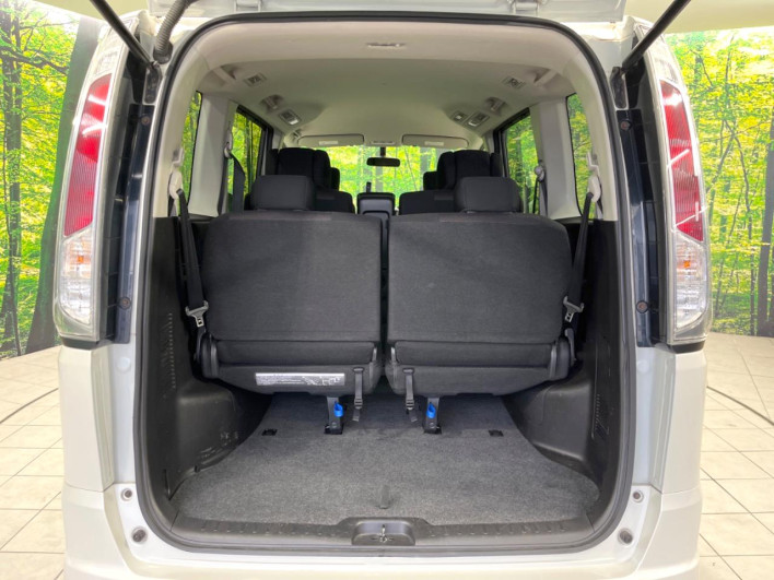 2011 Nissan Serena DBA-FC26 (UW-69f0212da5d8d)[19]