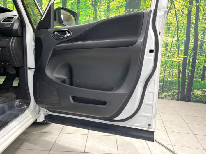 2011 Nissan Serena DBA-FC26 (UW-69f0212da5d8d)[5]