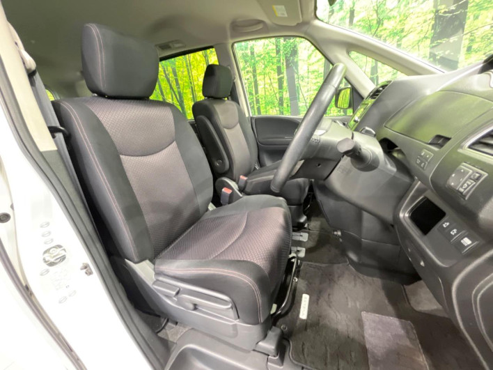 2011 Nissan Serena DBA-FC26 (UW-69f0212da5d8d)[29]