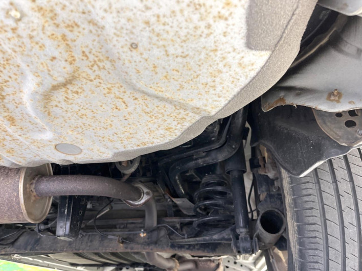 2011 Nissan Serena DBA-FC26 (UW-69f0212da5d8d)[14]