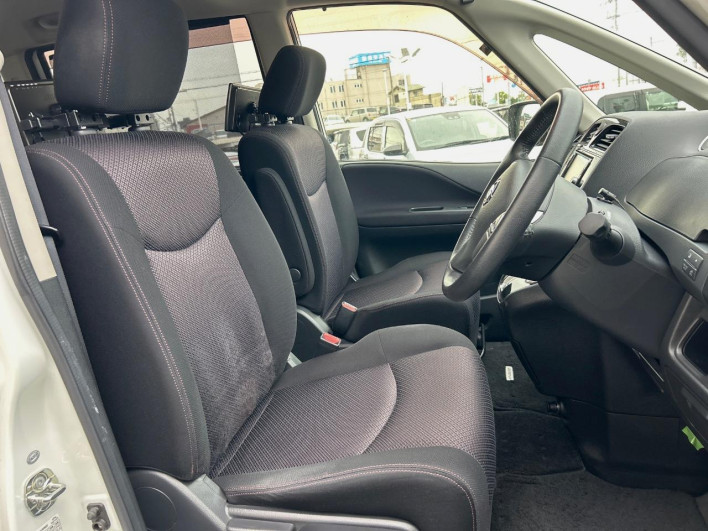 2012 Nissan Serena DBA-FC26 (UW-69f0212e59af3)[20]