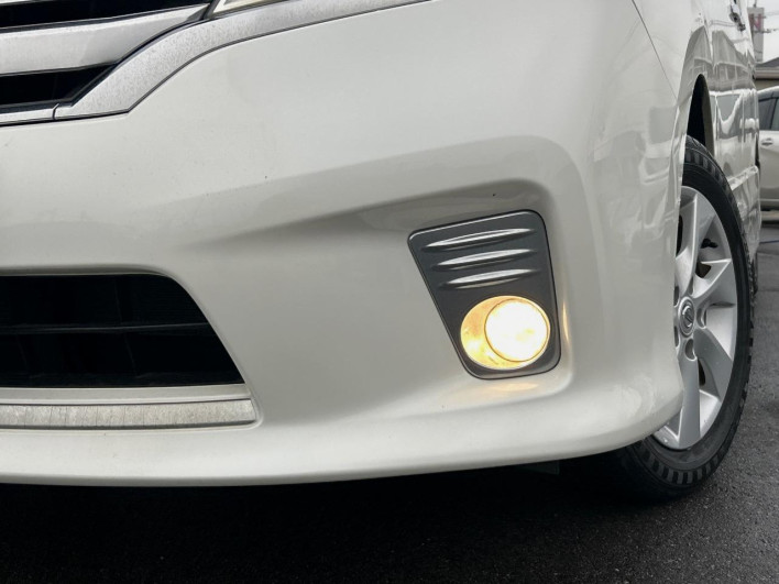 2012 Nissan Serena DBA-FC26 (UW-69f0212e59af3)[7]