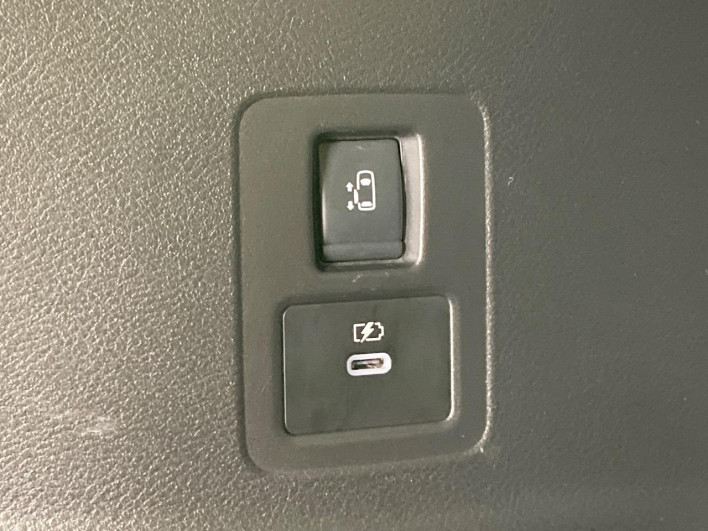 2023 Nissan Serena 5BA-FC28 (UW-69f0212f3e306)[16]