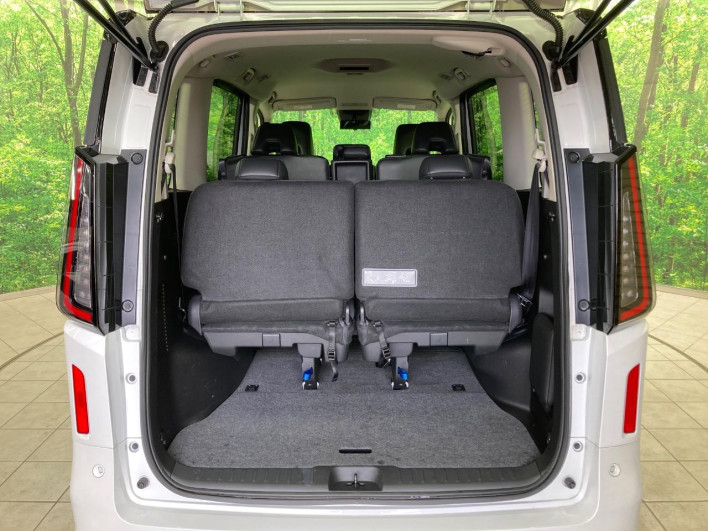 2023 Nissan Serena 5BA-FC28 (UW-69f0212f3e306)[18]