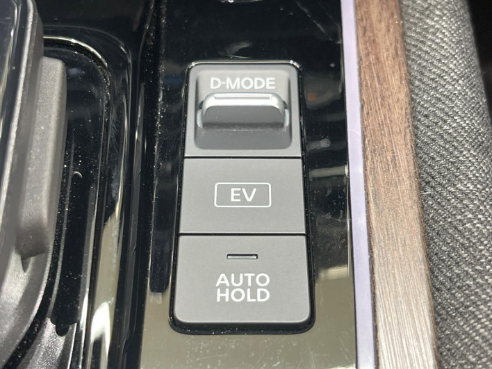 2021 Nissan Aura 6AA-FE13 (UW-69f0213187abf)[25]