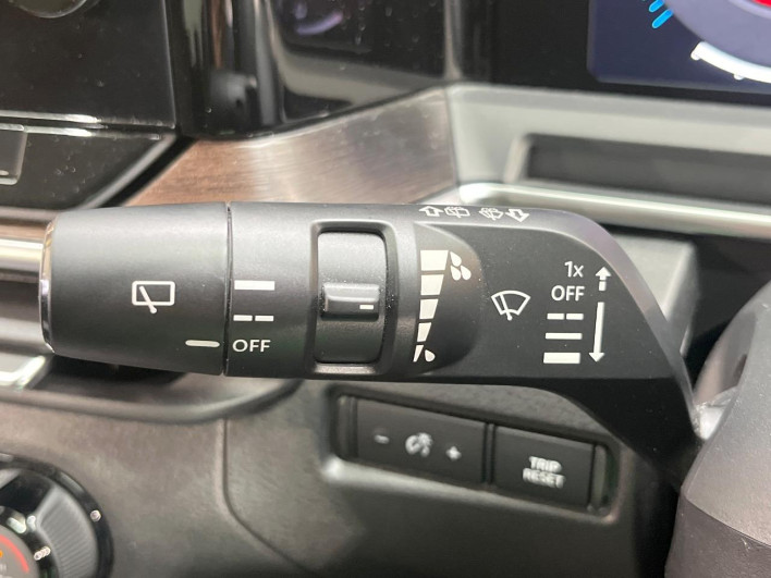 2021 Nissan Aura 6AA-FE13 (UW-69f0213187abf)[19]