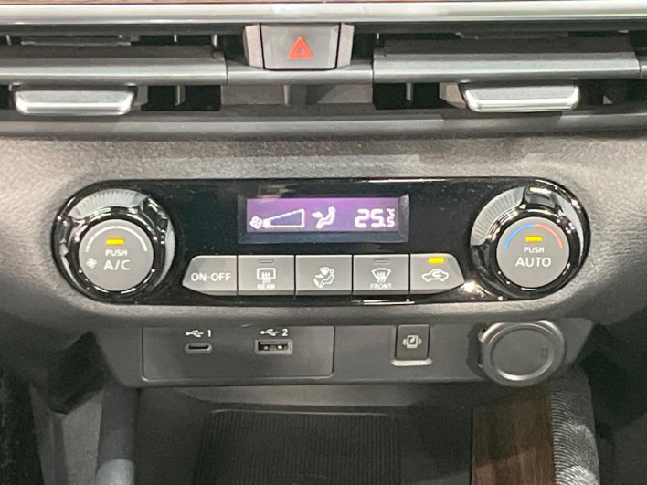 2021 Nissan Aura 6AA-FE13 (UW-69f0213187abf)[28]