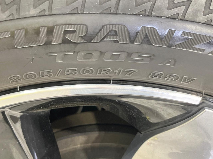 2021 Nissan Aura 6AA-FE13 (UW-69f0213187abf)[13]