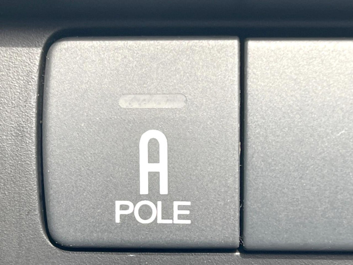 2010 Honda Freed DBA-GB3 (UW-69f02132a7b3b)[9]