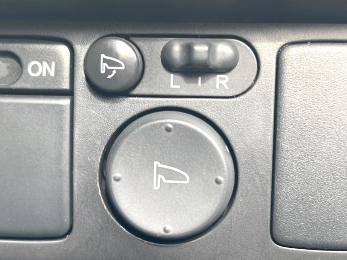 2010 Honda Freed DBA-GB3 (UW-69f02132a7b3b)[7]