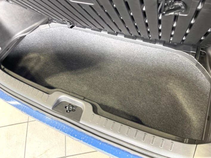 2019 Nissan Serena DAA-GC27 (UW-69f021355db07)[28]